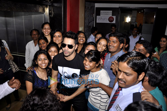 varun dhawan huma qureshi promote badlapur at 93 5 red fm 7