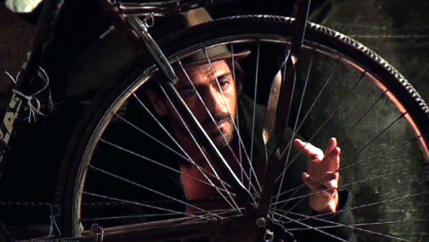 Making Of Arjun Rampal’s Photoshoot For Dabboo Ratnani’s 2015 Calendar