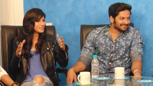 “Shah Rukh Khan Ka Koi Background Na Hote Hue Bhi Aaj Woh Superstar Hai”: Gurmeet Choudhary