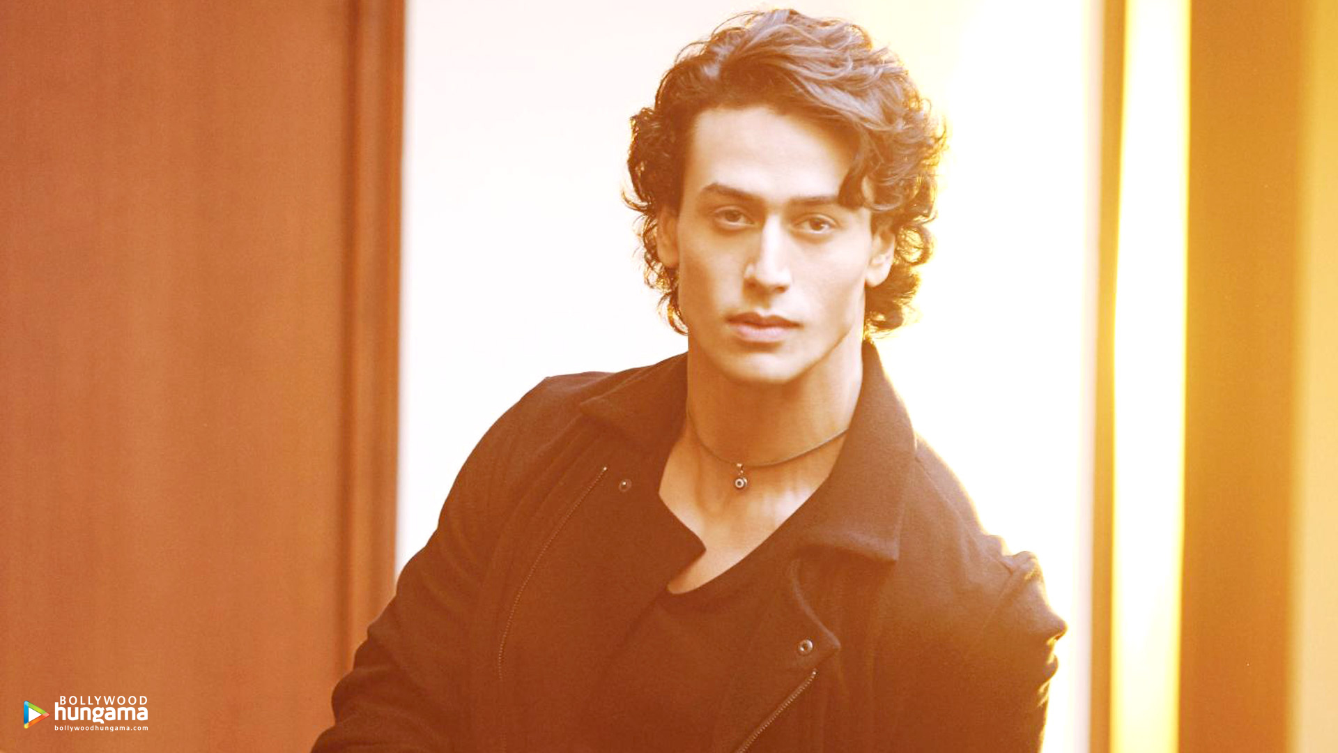 Tiger Shroff Wallpapers | tiger-shroff-10 - Bollywood Hungama