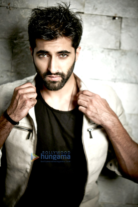 akshay oberoi 7