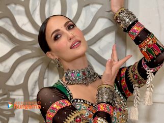 Celebrity wallpaper of Elli AvrRam