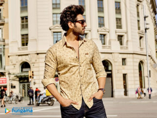 Celebrity wallpaper of Kartik Aaryan