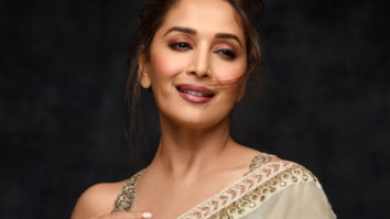 Celeb Wallpapers Of Madhuri Dixit