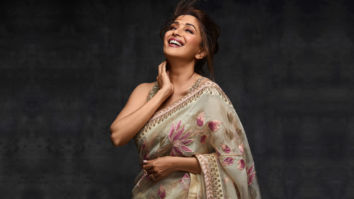 Celeb Wallpapers Of Madhuri Dixit