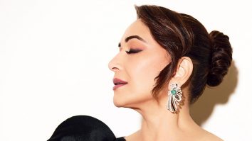 Celeb Wallpapers Of Madhuri Dixit