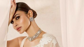 Celebrity wallpaper of Mouni Roy