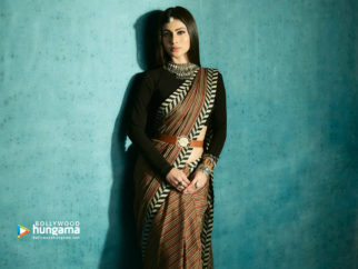 Celeb Wallpapers Of Mouni Roy