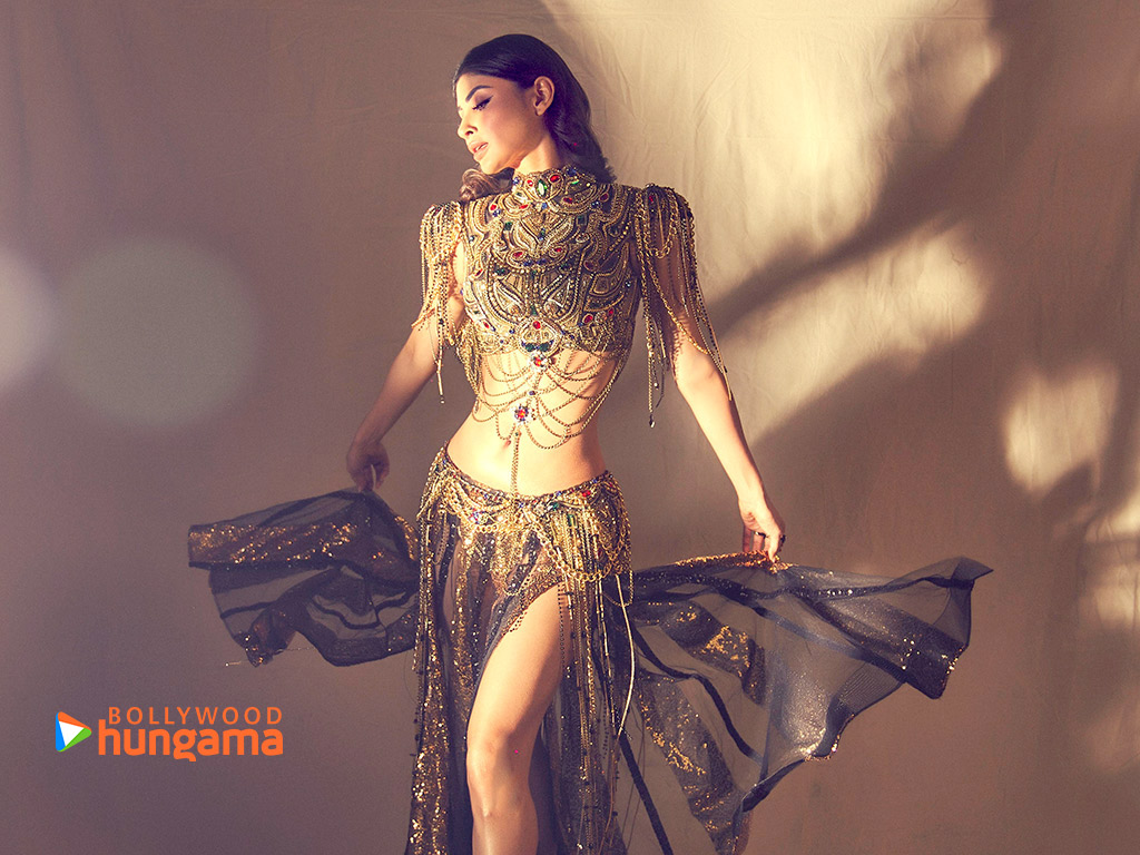 Mouni Roy