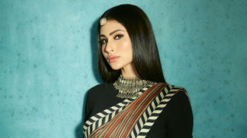 Celeb Wallpapers Of Mouni Roy