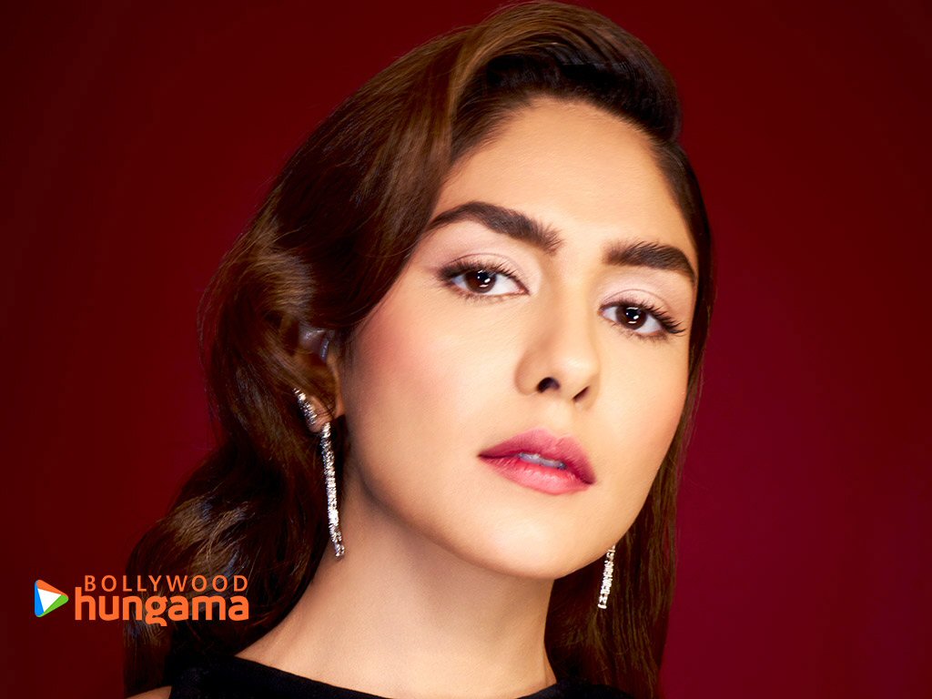 Mrunal Thakur