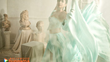 Celeb Wallpapers Of Mrunal Thakur
