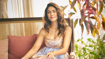 Celeb Wallpapers Of Mrunal Thakur