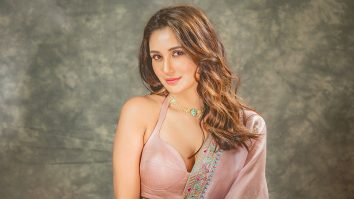 Celebrity wallpaper of Nikita Dutta