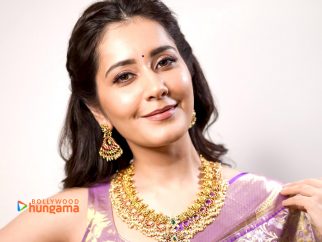 Celeb Wallpapers Of Raashii Khanna