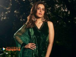 Celeb Wallpapers Of Raashii Khanna