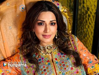 Celeb Wallpapers Of Sonali Bendre