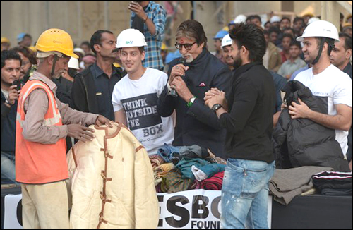 check out amitabh bachchan donates clothes to the needy 2