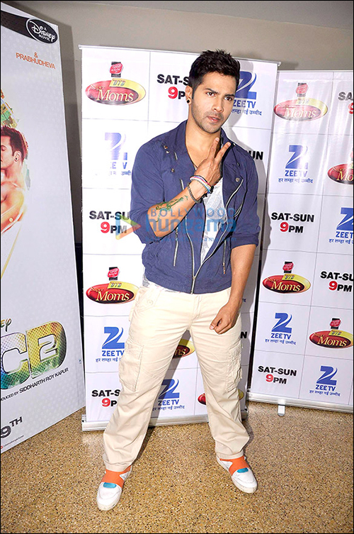 check out varun dhawans top 5 looks during abcd 2 promotions 2