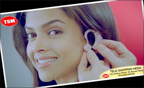 check out the crazy gadgets that deepika sells on tele shopping media in cc2c 7