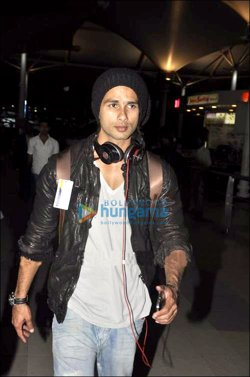 bollywood hunks in rugged leather jackets 5
