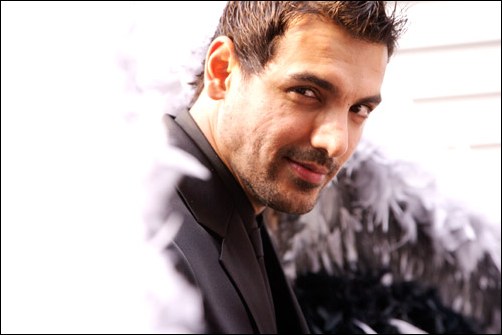 john abraham becomes an angel for strings 3