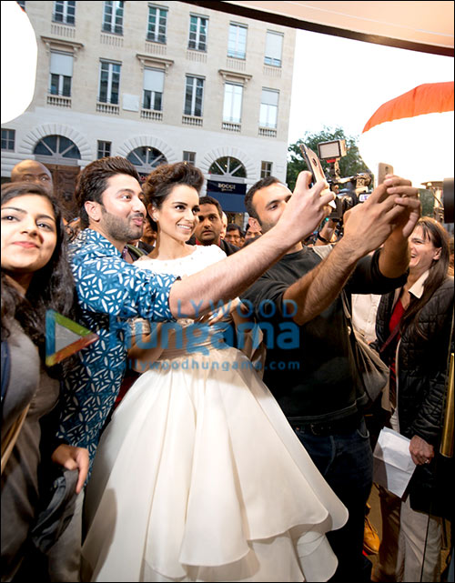 check out kangna ranaut attends the premiere of queen in paris 3