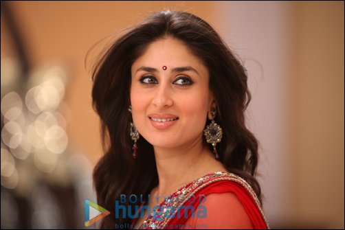 check out kareenas sizzling hot look in ra one 4