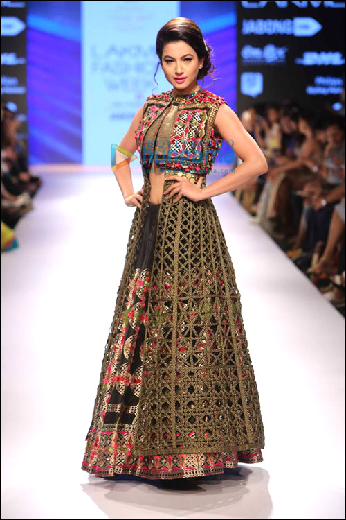 check out b town showstoppers at lfw wf 2015 day 2 5