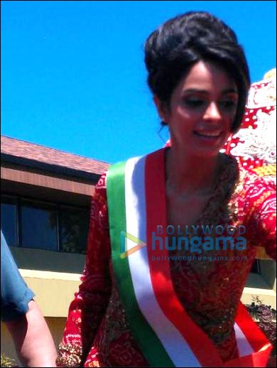 check out mallika and bappi at i day celebrations in california 3
