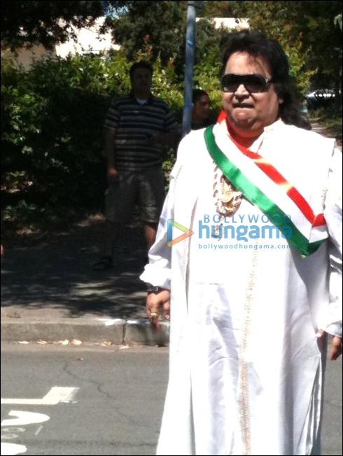 check out mallika and bappi at i day celebrations in california 4