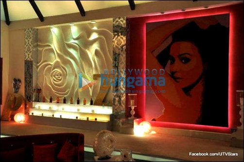 check out the swanky penthouse set of preity zintas talk show 8