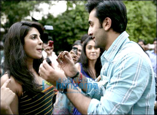 check out ranbir kapoor celebrates his birthday on the sets of barfee 5
