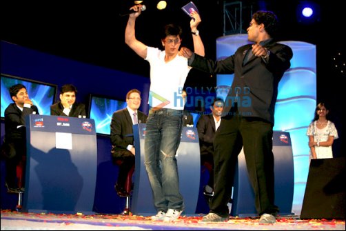 srk plays host at management institution quiz competition 3
