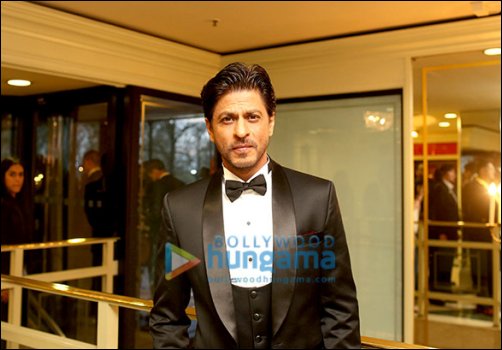 shah rukh khan wins outstanding contribution to cinema award at fifth annual the asian awards 5
