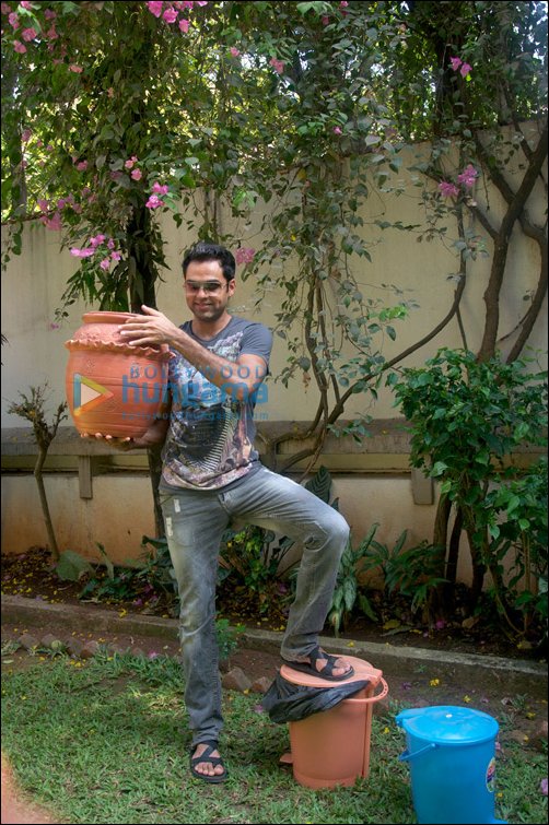 abhay becomes brand ambassador of the climate project imran supports it 4 abhay becomes brand ambassador of the climate project imran supports it 4