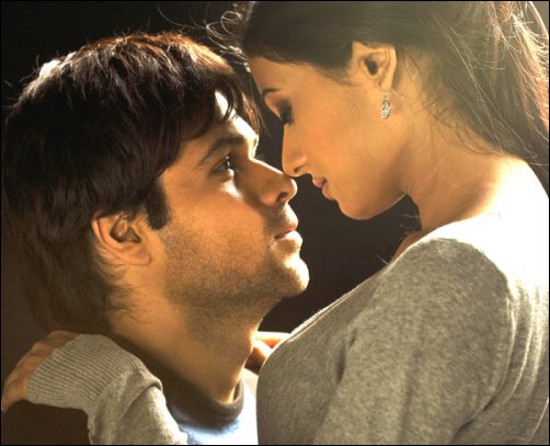 things our bollywood heroes did to woo their reel life sweet hearts 4