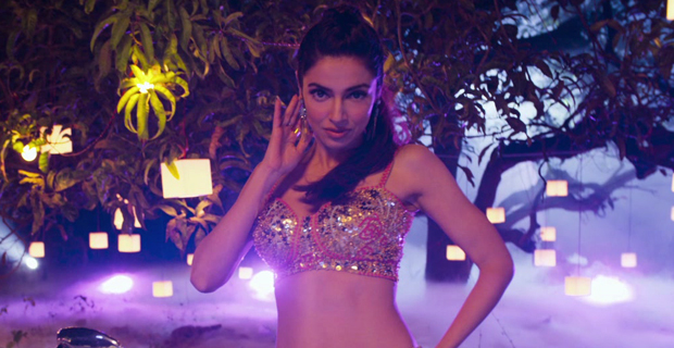 Hum Ne Pee Rakhi Hain (Sanam Re) Hum Ne Pee Rakhi Hain (Sanam Re)
