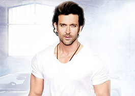 Hrithik Roshan reacts to his affair rumours on social media