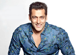 Salman Khan to watch Fitoor; give tips for improvement
