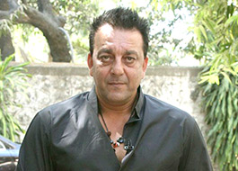 Sanjay Dutt to do a cameo in his own biopic