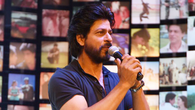 Shah Rukh Khan Tells How He Got Slapped While On His Way To Mumbai For 1st Time