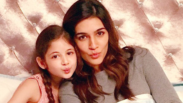 Kriti Sanon-Harshaali Malhotra Bond Beautifully