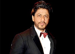 Check out who Shah Rukh Khan is rooting for among Batman and Superman