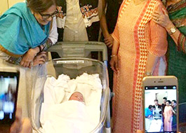 Arpita Khan gives birth to baby boy