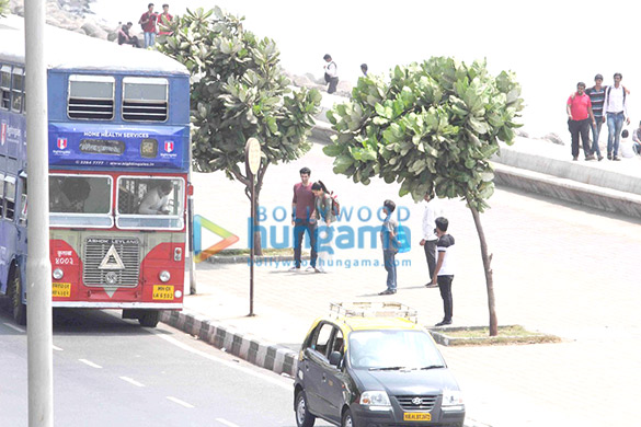 aditya roy kapur shraddha kapoor snapped shooting for ok jaanu at marine drive 6