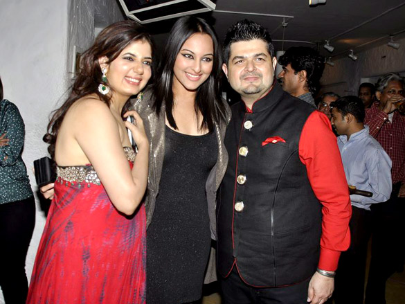 launch of dabboo ratnanis calendar 2012 4