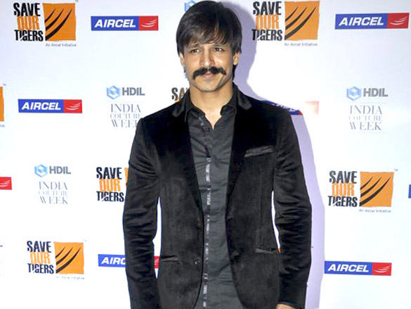 rohit bals show at hdil india couture week 2010 7