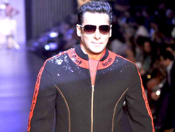 salmans being human show at hdil india couture week 2010 6