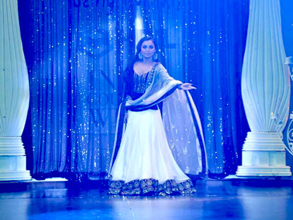 salmans being human show at hdil india couture week 2010 9